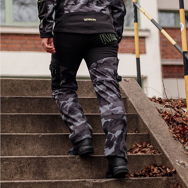 CAMOS Trousers black/grey 46